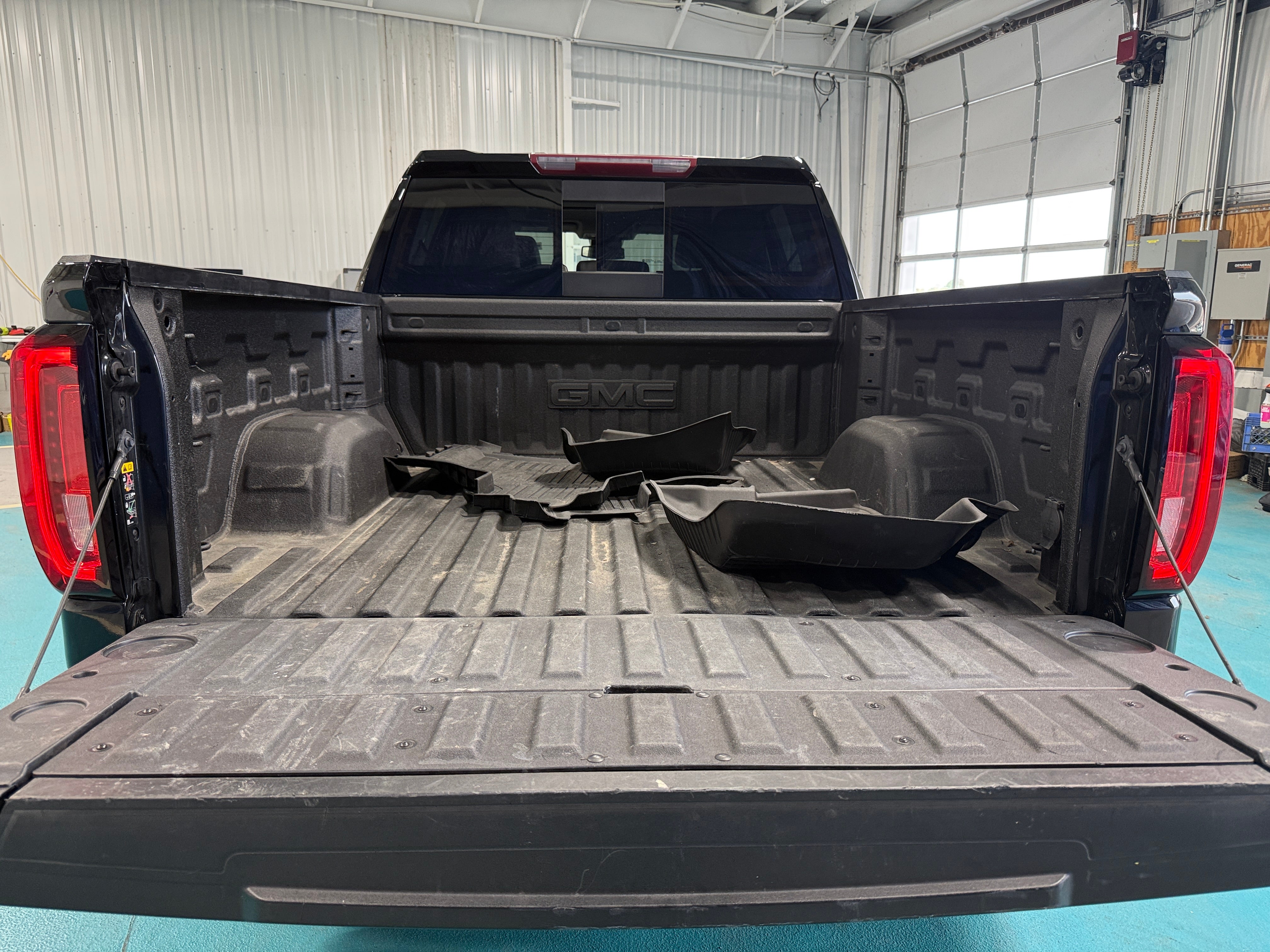gmc sierra 1500 2024 3GTUUDEL0RG180184 image gmc sierra 1500 2024 3GTUUDEL0RG180184 image